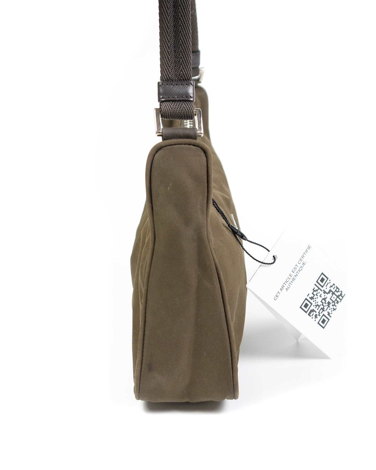 Prada – Nylon Hobo 2000 (22,5 x 7 x 17 cm)
