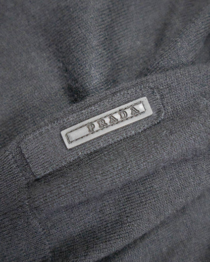 Prada – Pull