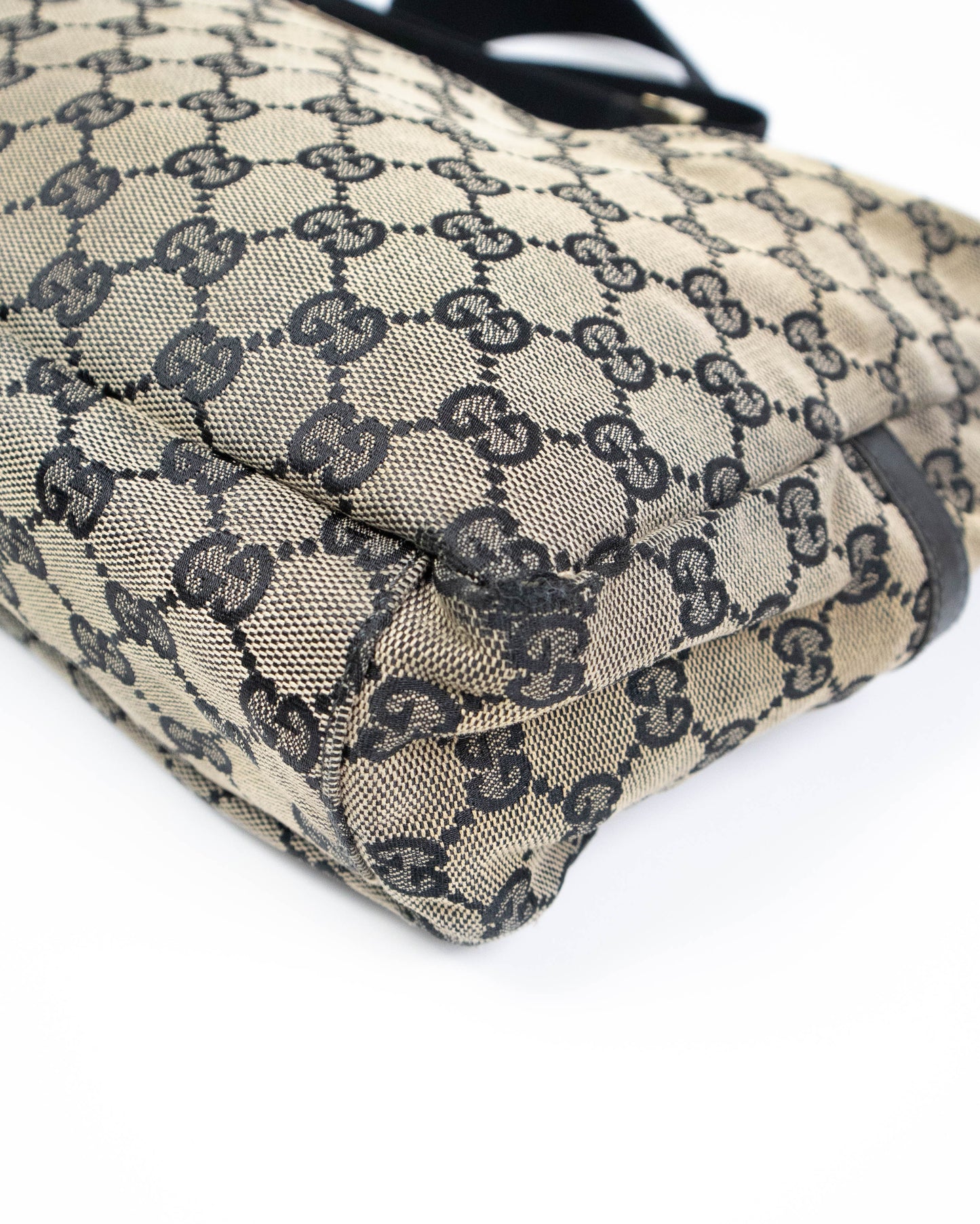 Gucci – Sac à bandoulière (33 x 11 x 24,5 cm)