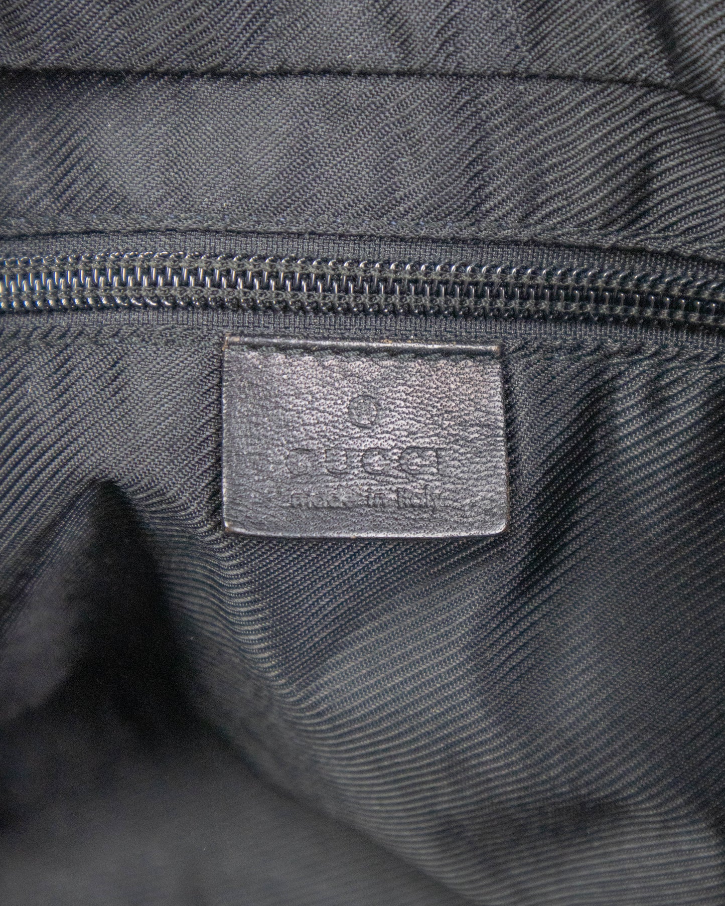 Gucci – Sac à bandoulière (33 x 11 x 24,5 cm)