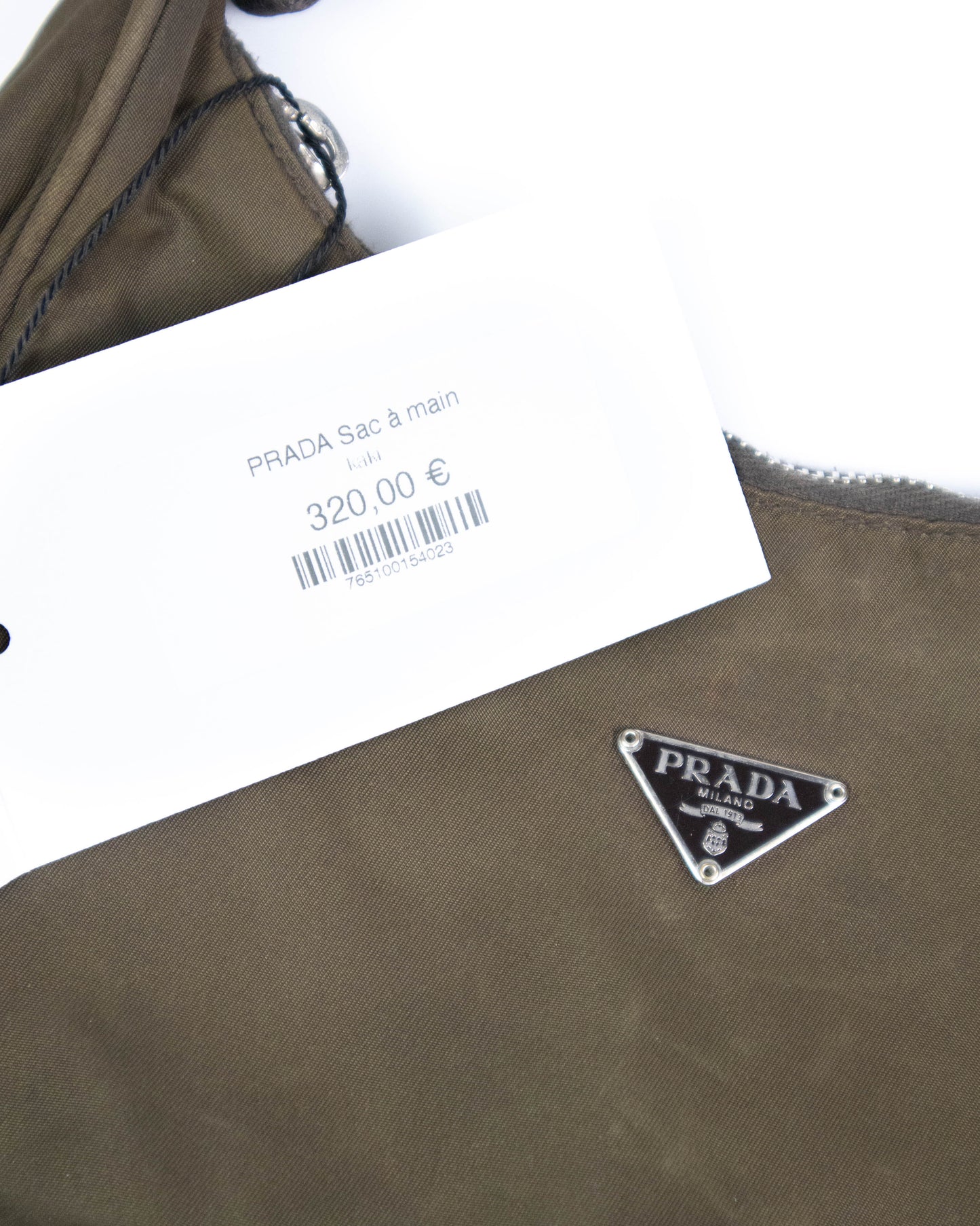 Prada – Nylon Hobo 2000 (22,5 x 7 x 17 cm)